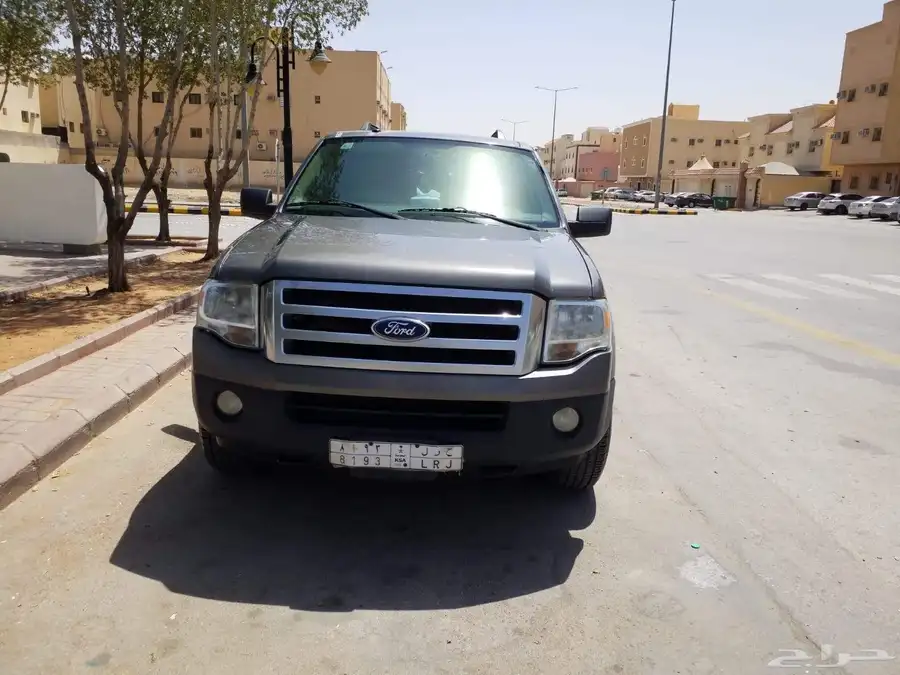 فورد اكسبديشن 2013 طويل بدون دبل بحالة الوكالة 6