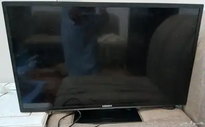 شاشه 32 نظيفه جدا عاديه بدون ريموت 2