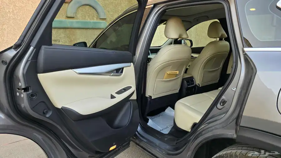 انفنتي QX50 2021 فل كامل دبل 15