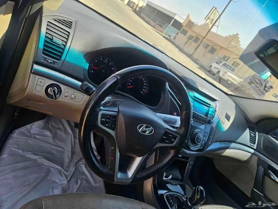 هونداي i40 هاتشباك 3