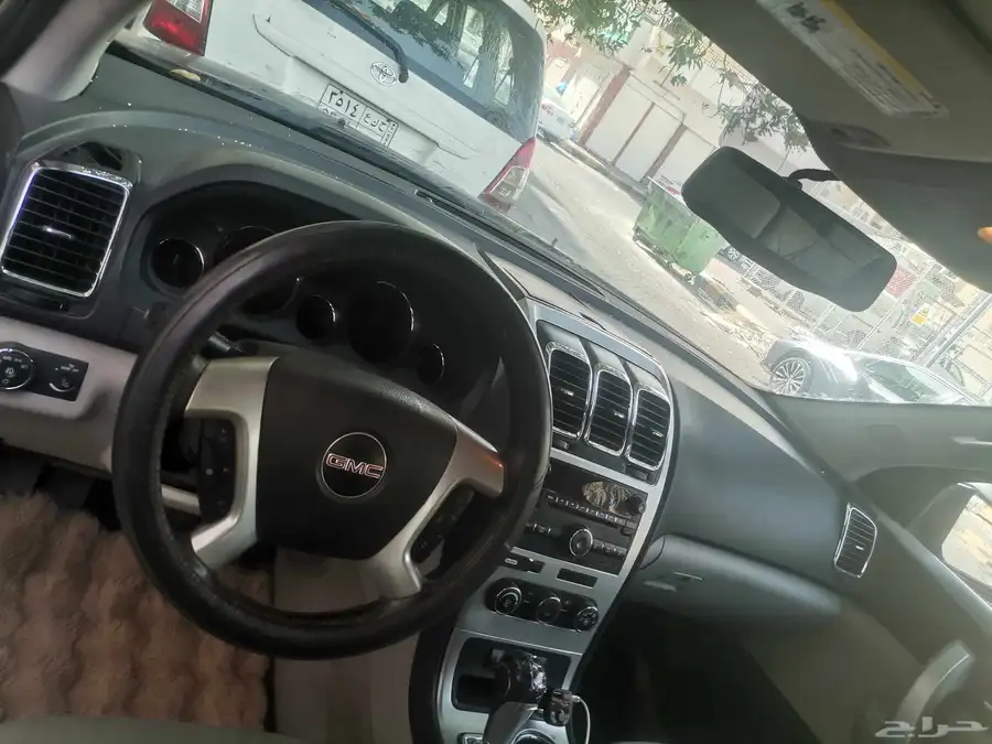 للبيع جمس 6 سلندر الموديل 2012 الممشى 300 جير محرك شرط كل شي 0