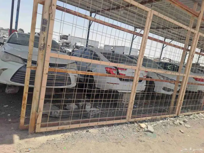 يوجد لدينا جميع انواع السيارات الهوندا من مديل 2003الى مديل 3
