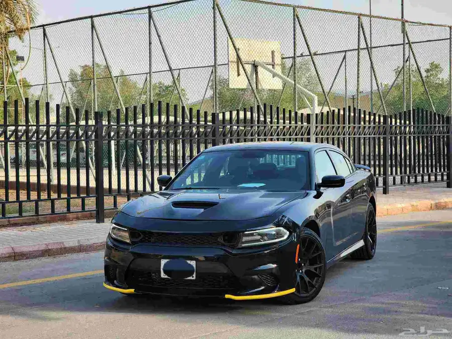 تشارجر 2020 استاندر كت SRT بحالة ممتازة 1
