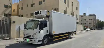 نقل البضائع والمواد الغذائية والخضروات 0