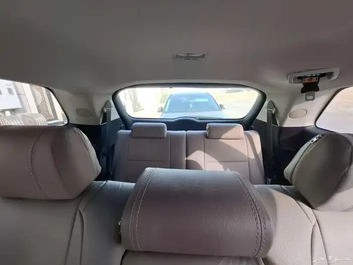 للبيع مازدا 9-CX موديل نظيف وواسع ما شاء الله فئة SUV عائلي 7