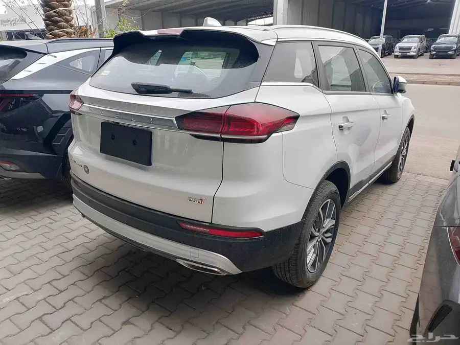 جيلي برفيس موديل 2023 4