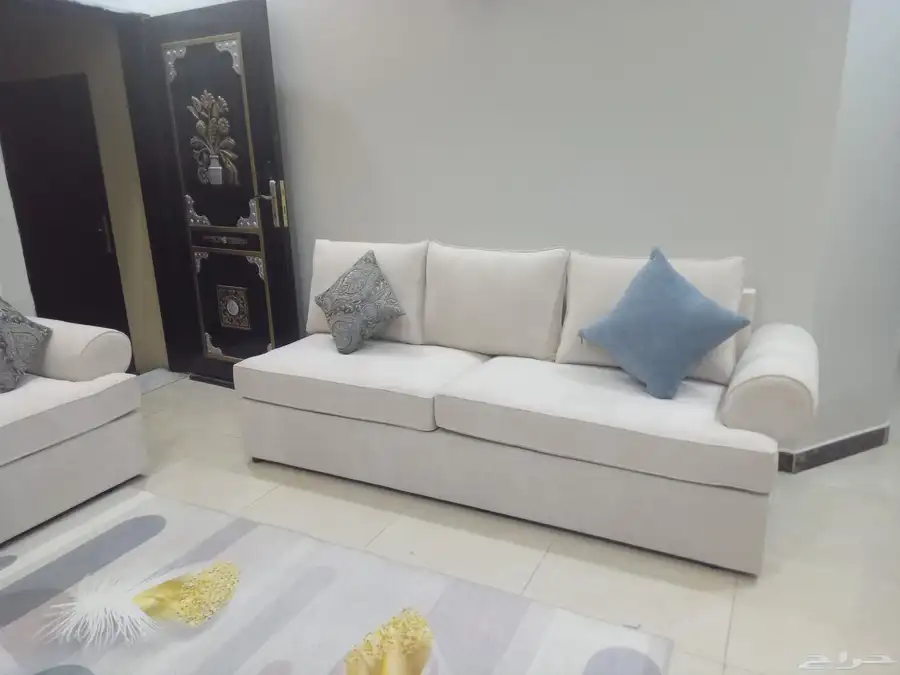 مفروشات الرياض  تفصيل جميع انواع الكنب والجلسات الارضي والس 1