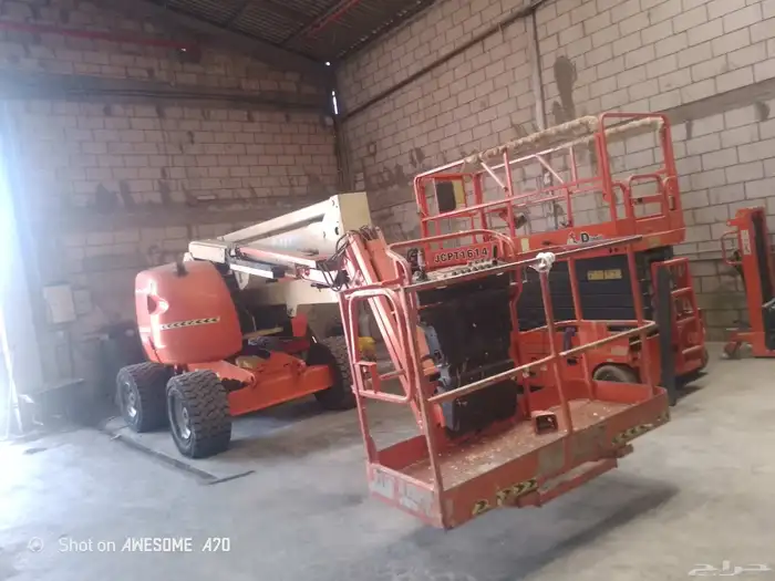 Caesar Lift  Man Lift and Forklift for rent 4