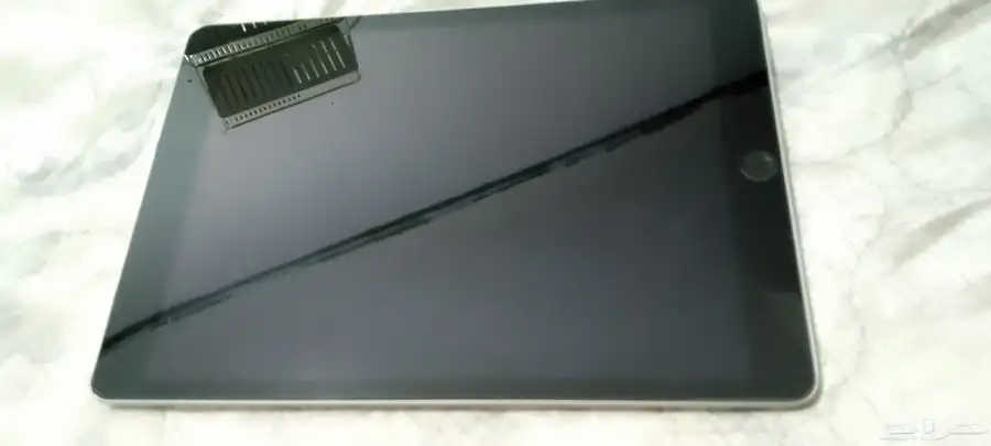ايباد الجيل التاسع نظيف مافي اي شي 4
