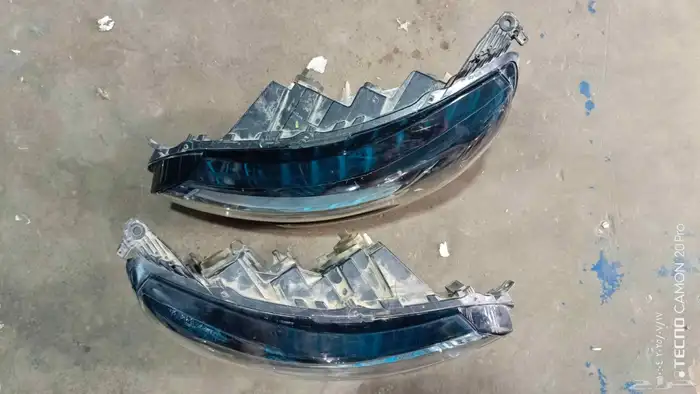 شمعات رينو ميجان يمين يسار 2017-2018-2019-2020-2021 1