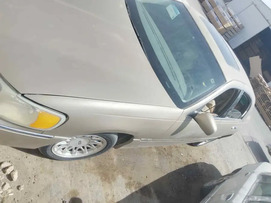 قطع تشليح لنكن 2002 4