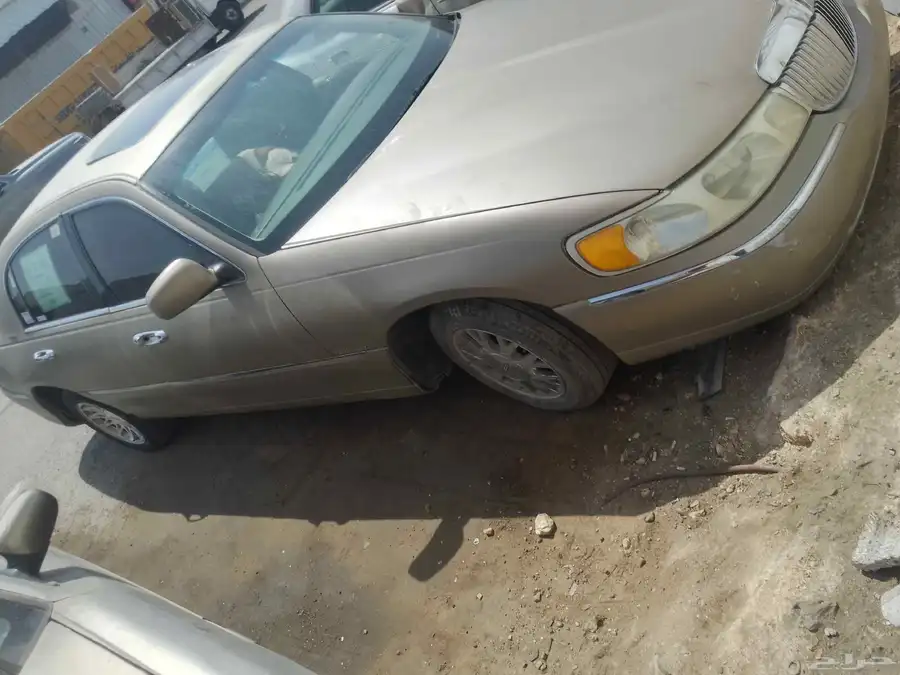 قطع تشليح لنكن 2002 3