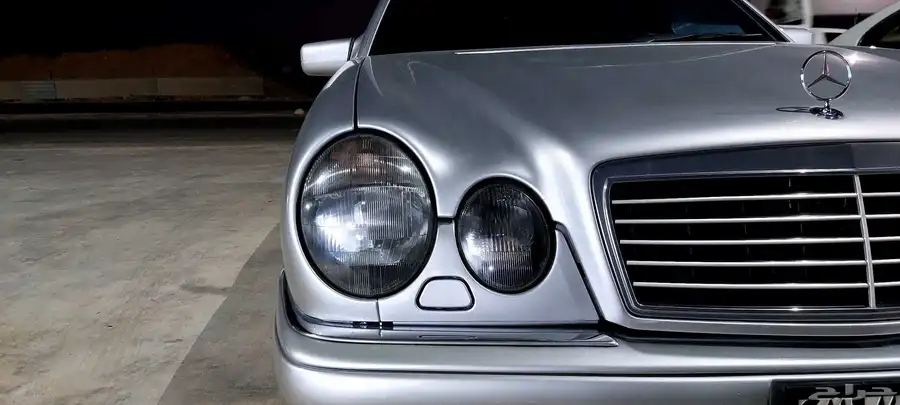 مرسيدس w210 عيون موديل 2001 0