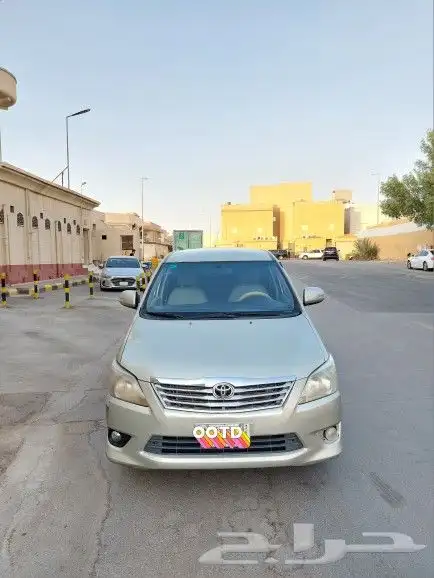 تويوتا انوفا فاعن موديل 2013 1