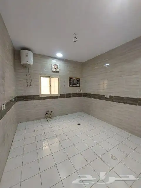 شقه عوائل بالرمال التعمير دور اول 0