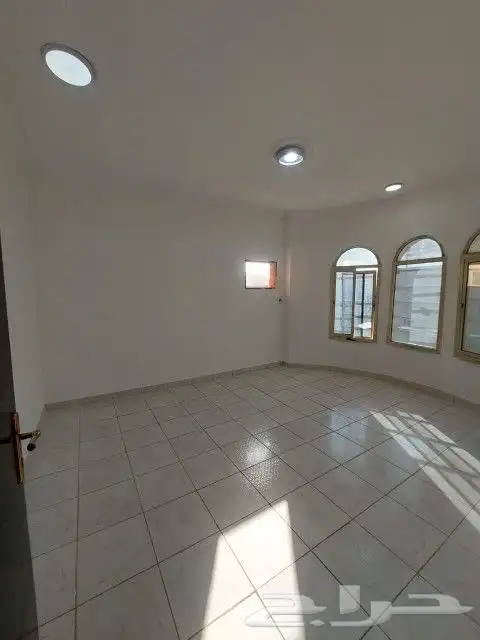 شقه عوائل بالرمال التعمير دور اول 2