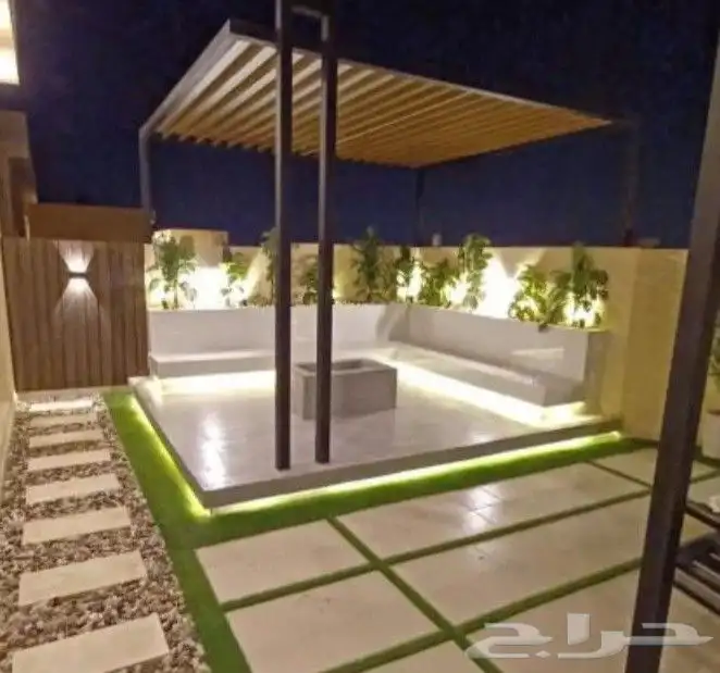 تركيب العشب الطبيعي والصناعي 0