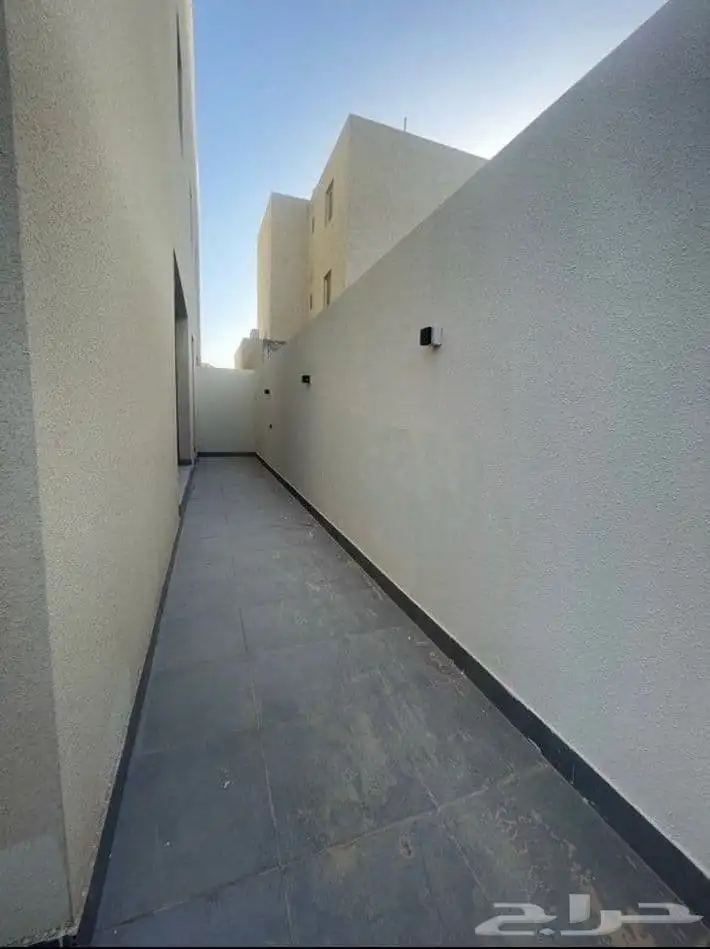شقة للبيع بحي النرجس 6