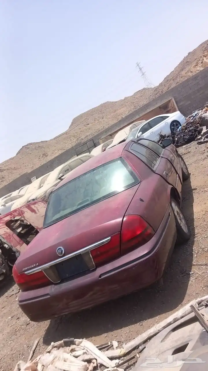 تشليح فورد ماركيز 2005 للبيع قطع غيار فقط 3