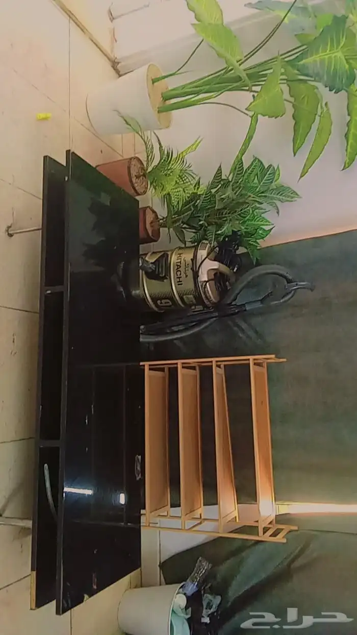 عندي 7 أغراض للبيع في صورة وقطوة 1