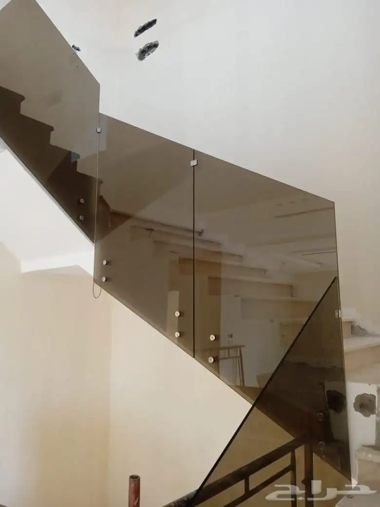 زجاج سيكوريت درابزين درج داخلي داربنزينات زجاج 6