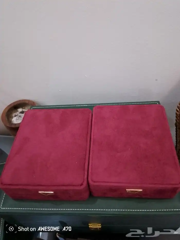 عود ودهن عود معتق وشنط جلد ابطالي فخمة ومباخر حائلية 18