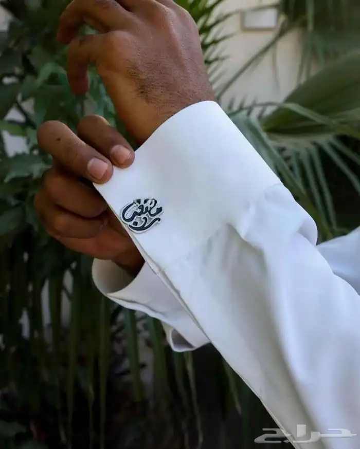 كبكات رجاليه فضي او ذهبي تصميم عصري وأنيق زرار ثوب بالاسم 3