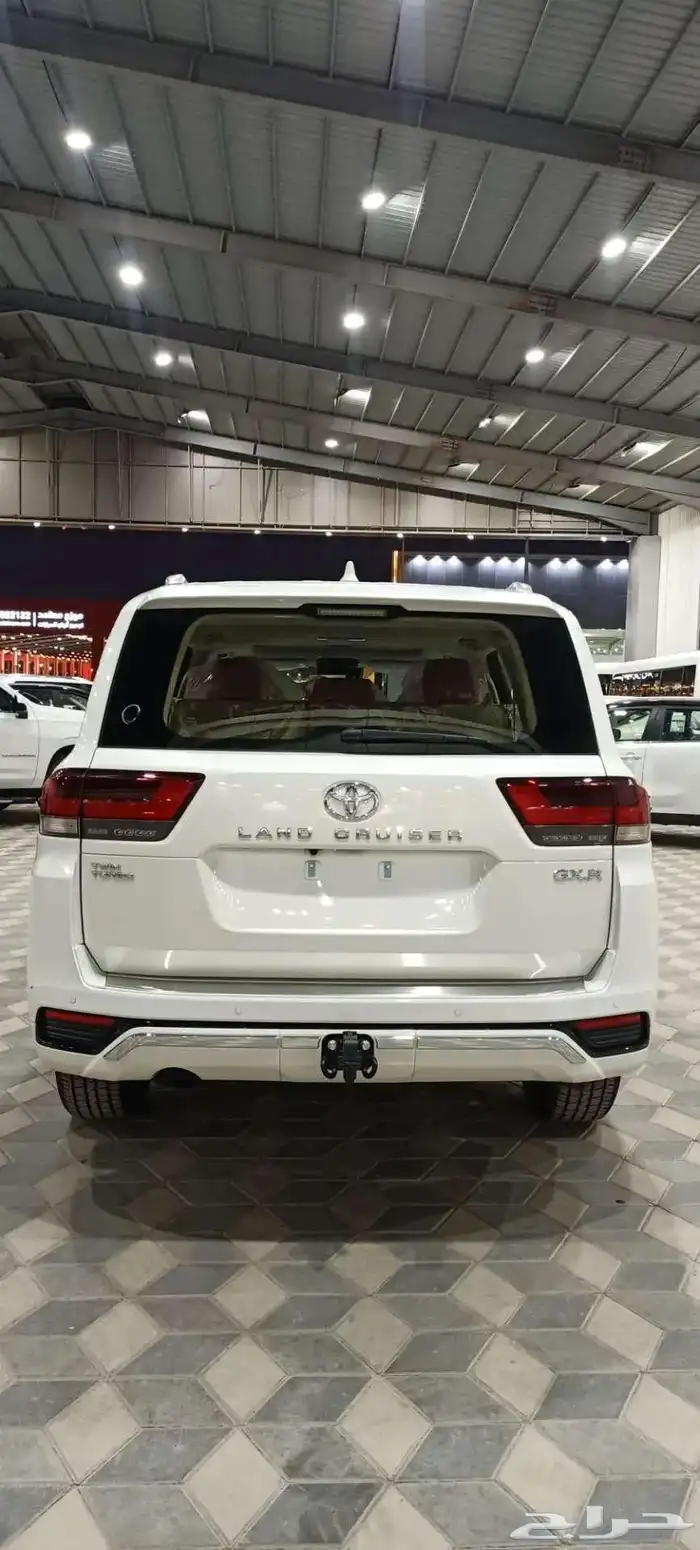 تويوتا لاندكروزر 4
