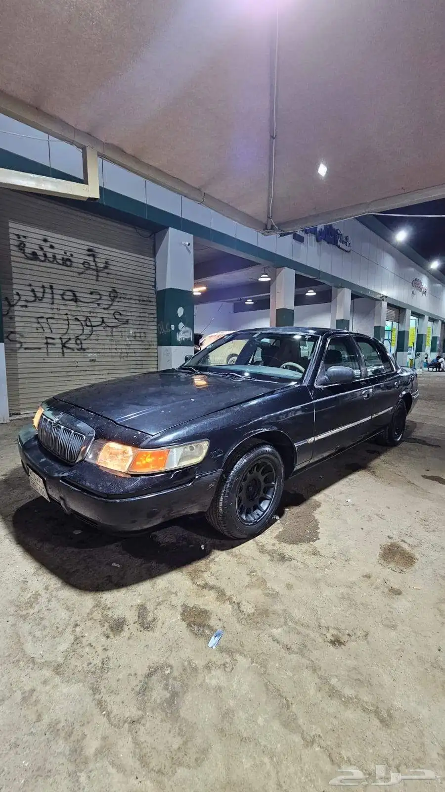 فورد ديزل قير عايدي. سياره ممتازه للي يداوم في 12 عشر ..و 2