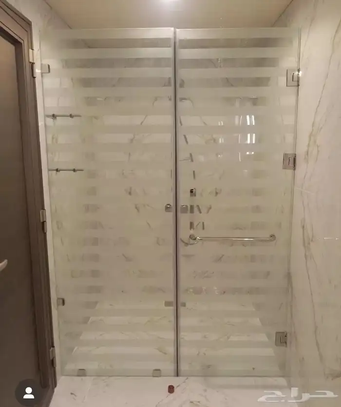 زجاج سيكوريت درابزين درج داخلي داربنزينات زجاج 2