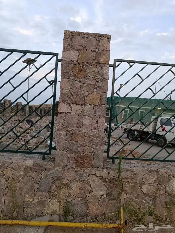 توريد نخيل وتنفيذ أعمال الشبك والسياج 6