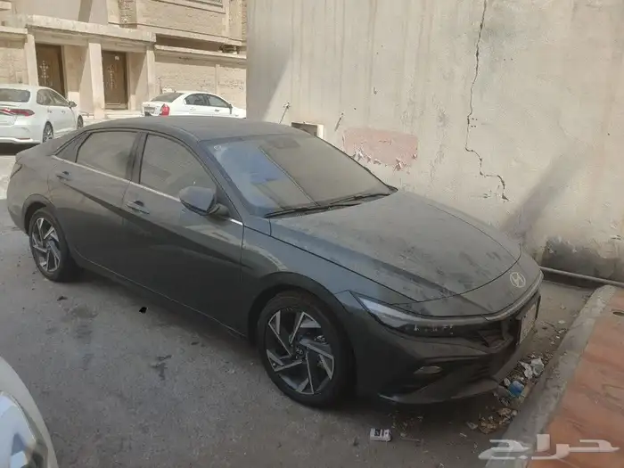 النترا. 2025 رمادي 0