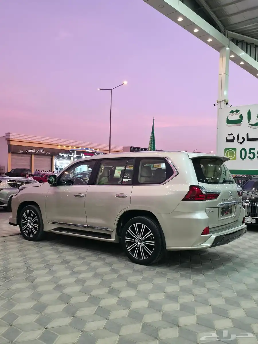 لكزس - 2016 - سبورت - LX570 - فل كامل 7
