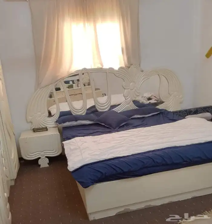 للبيع . غرفة و عدد 2 كنبة و2 كرسي جلوس 0