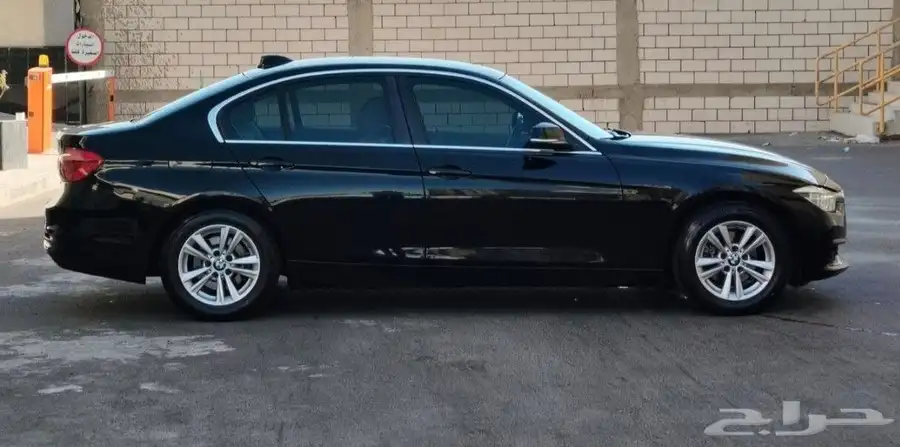 BMW 320i بي ام دبليو index