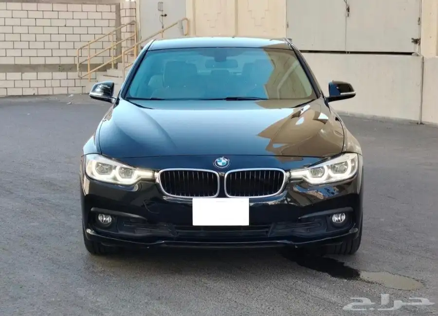 BMW 320i بي ام دبليو index