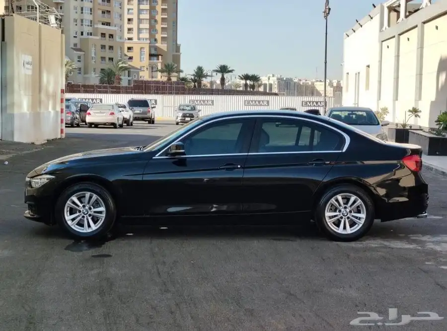 BMW 320i بي ام دبليو index