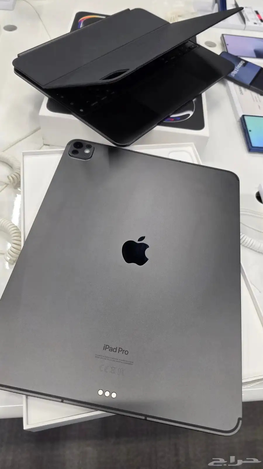 IPad pro m4 13 inch keyboard 4