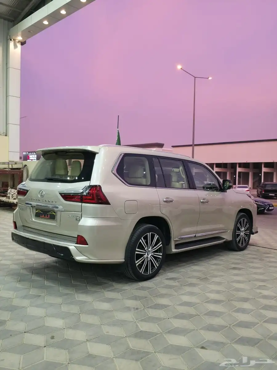 لكزس - 2016 - LX570 - بسعر 210 الف 8
