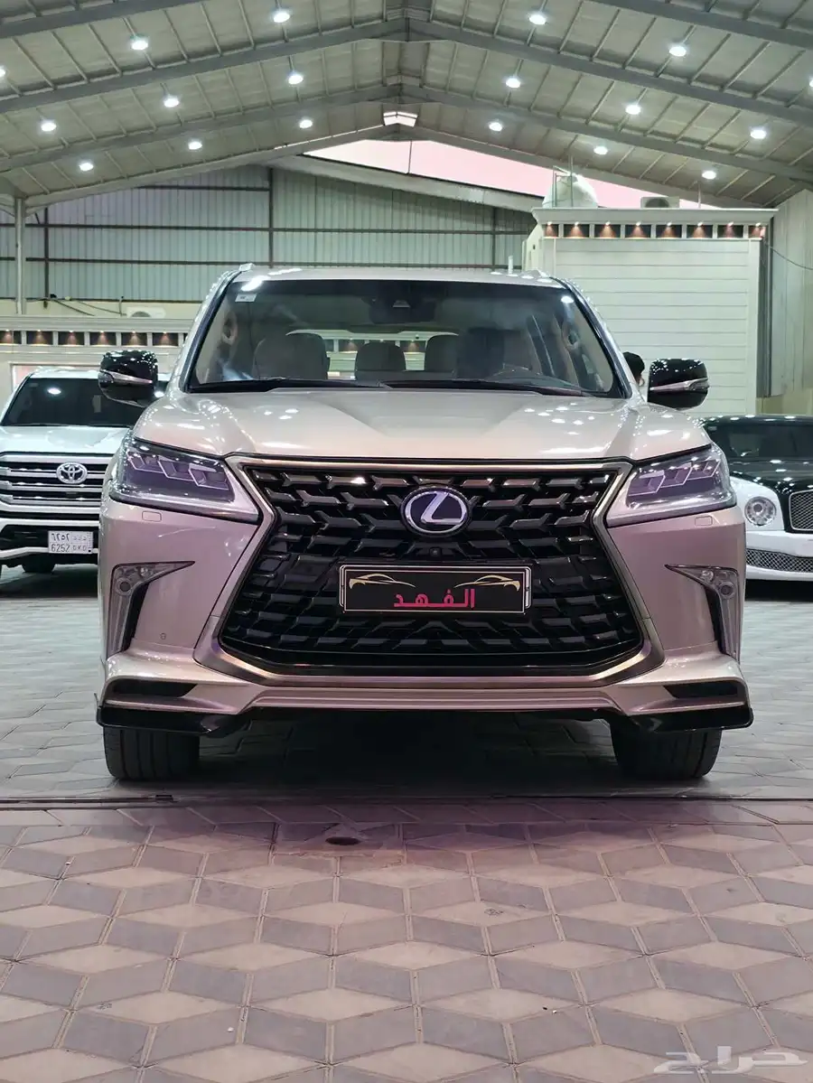 لكزس - 2016 - سبورت - LX570 - فل كامل 6