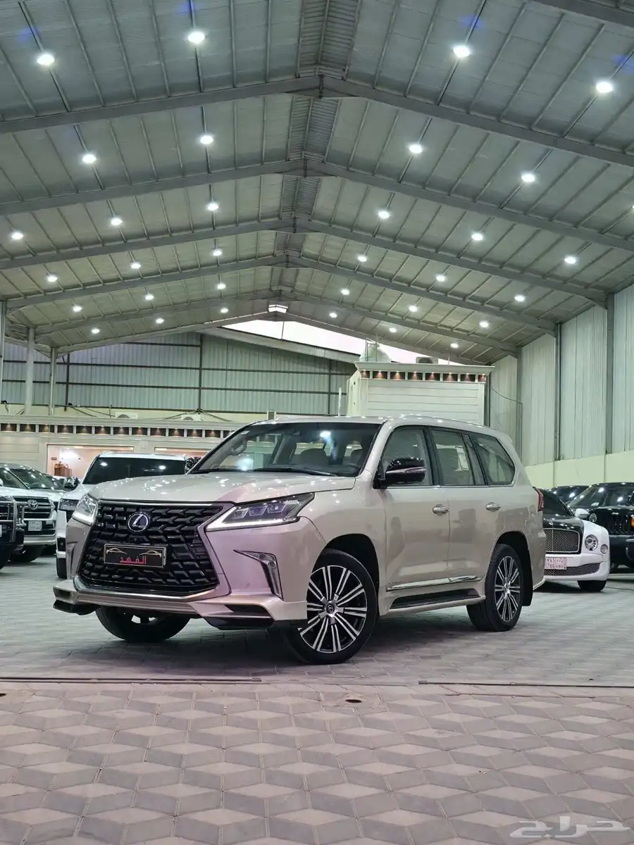 لكزس - 2016 - LX570 - بسعر 210 الف 2