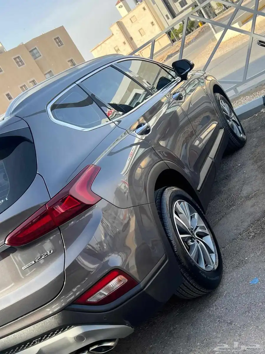 للبيع هيونداي سنتافي 2019 5