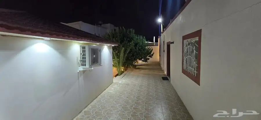 وحدة سكنية مؤثثة متكاملة بالقرب من مطار أبها 1
