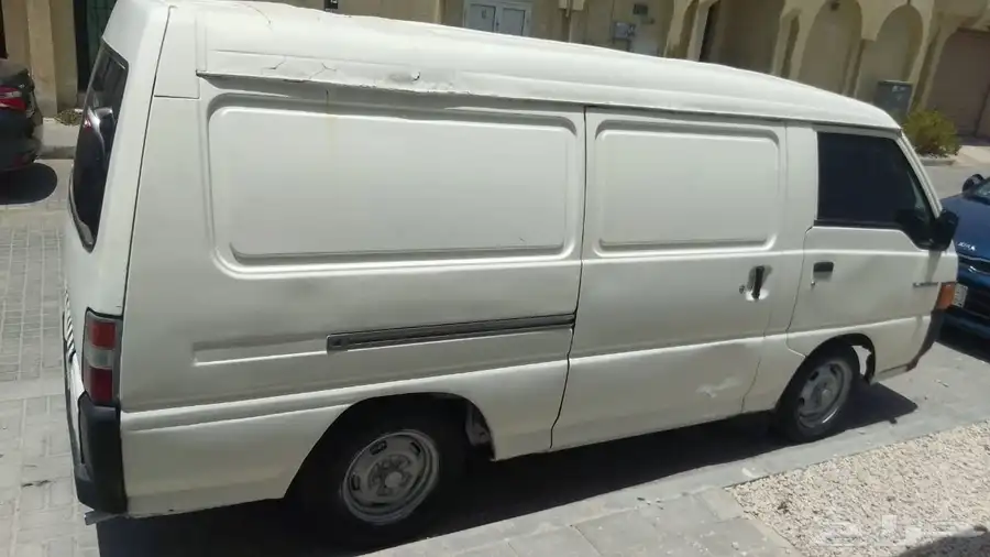 باص مستوبيشي تشليح فقط 3