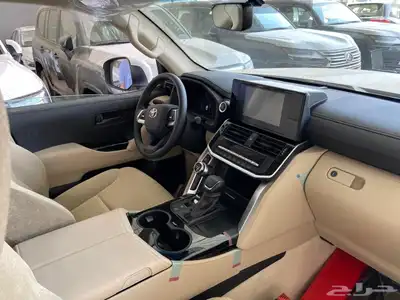 لاندكروزر جي اكس ار بريمي L2 2025 14