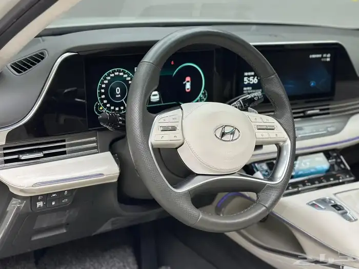 AZERA 2022 تم البيع 10