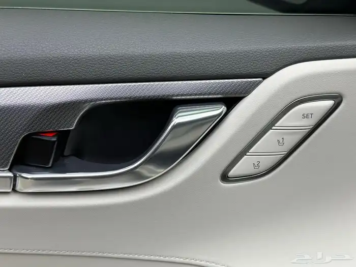 AZERA 2022 تم البيع 9