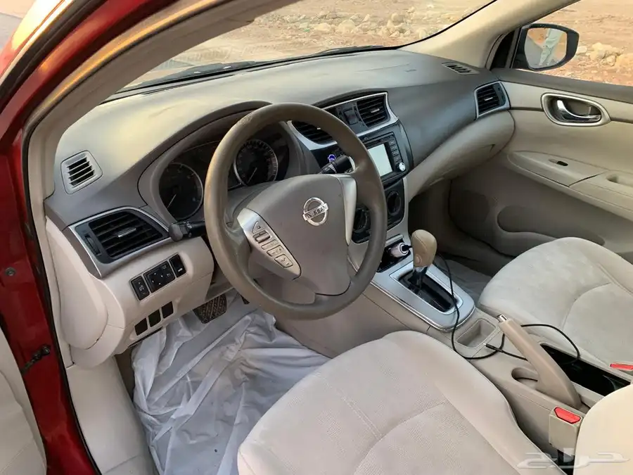 nissan Sentra full option 6