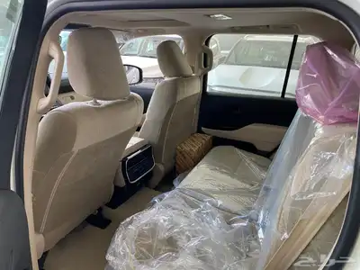 لاندكروزر جي اكس ار بريمي L2 2025 11