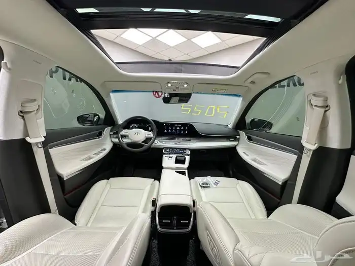 AZERA 2022 تم البيع 23